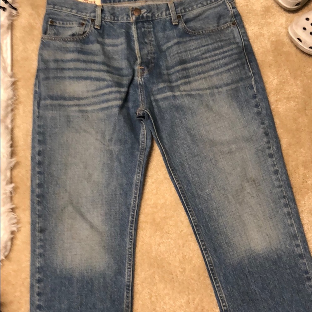 Hollister Jeans new never worn